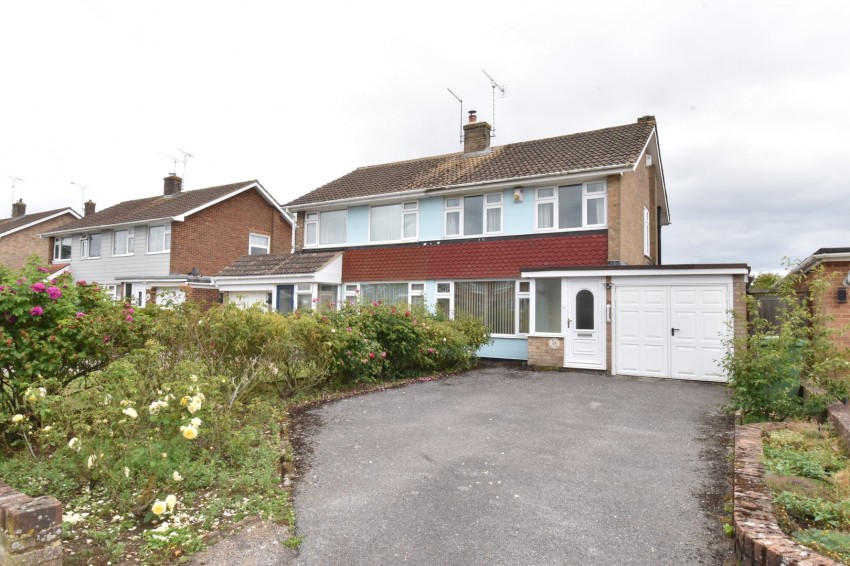 Images for Robins Avenue, Lenham, Kent