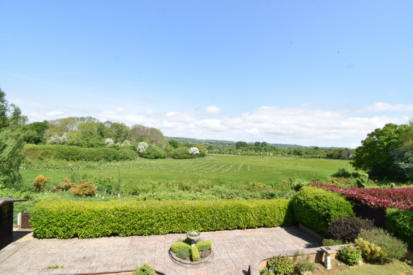 Images for Lenham Road, Platts Heath, Kent