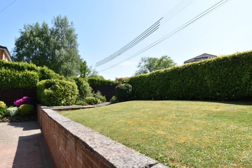 Images for Lenham Road, Platts Heath, Kent