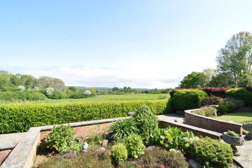 Images for Lenham Road, Platts Heath, Kent