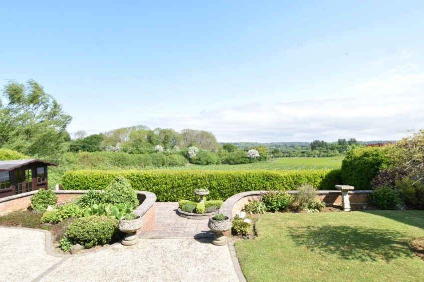 Images for Lenham Road, Platts Heath, Kent