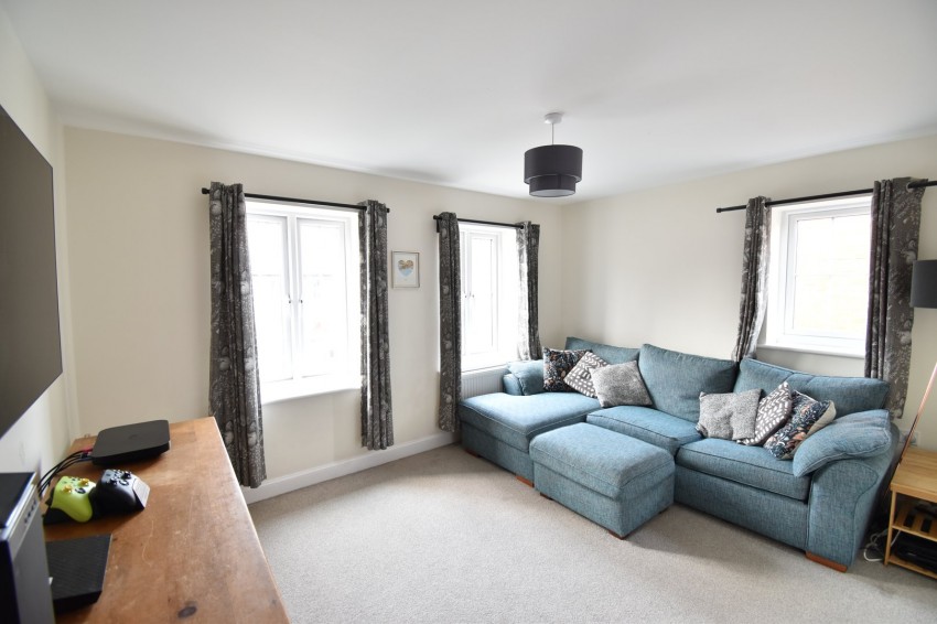 Images for Mills Court, Harrietsham, Kent