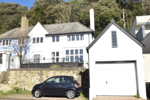 View Full Details for Radnor Cliff, Folkestone, Kent