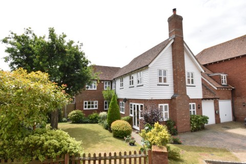 View Full Details for Baldwin's Place, Harrietsham, Kent