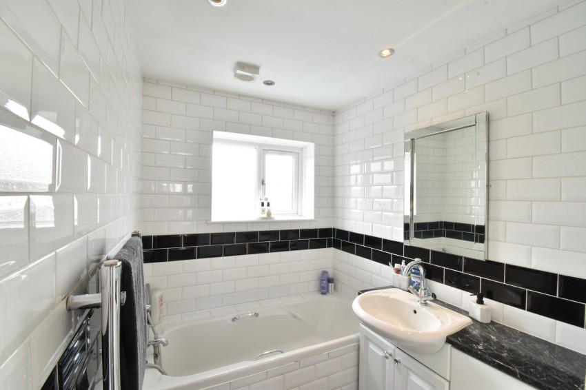 Images for Robins Close, Lenham, Kent