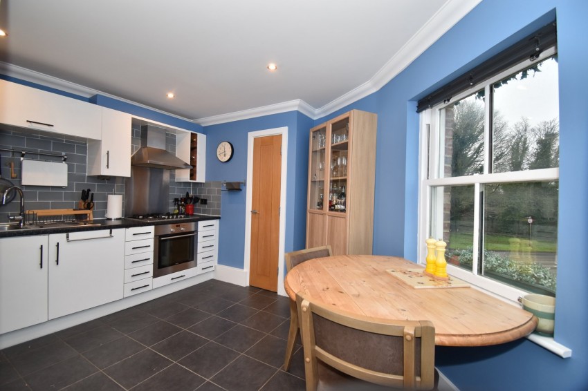 Images for Bailies Court, Harrietsham, Kent