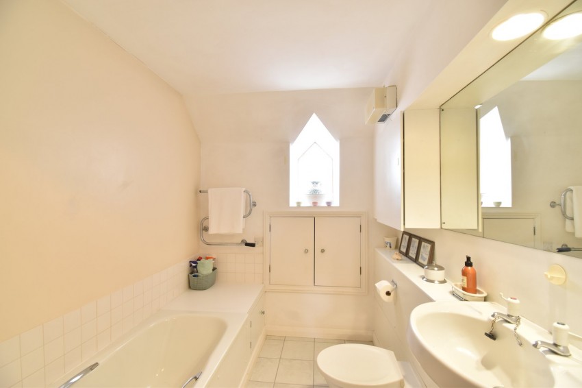Images for Atwater Court, Lenham, Kent