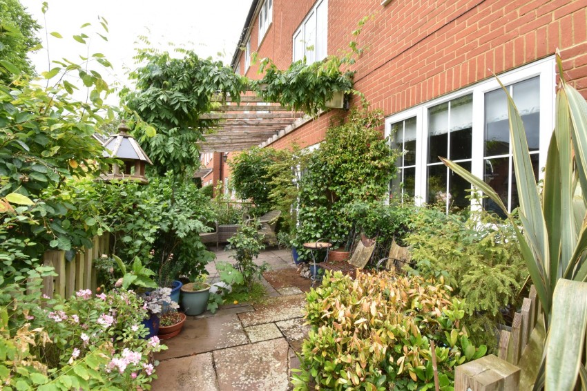 Images for Hothfield, Ashford, Kent